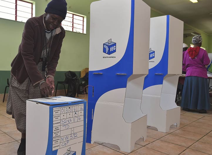 An elderly South African casting her vote during 2016 Local Government Elections. 03 August 2016 Kopano Tlape GCIS 
