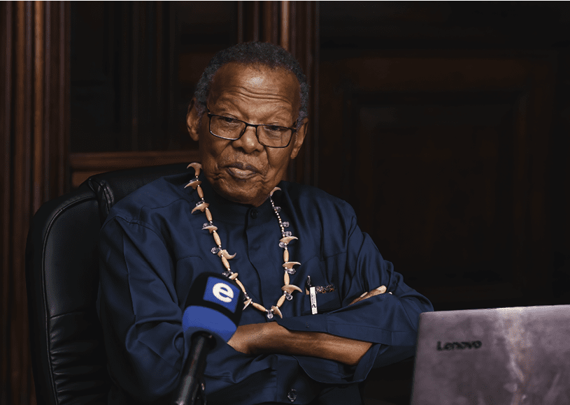 DURBAN, SOUTH AFRICA - OCTOBER 15: Prince Mangosuthu Buthelezi, MP addresses the media at Durban Manor on October 15, 2021 in Durban, South Africa. It is reported that the founder of the Inkatha Freedom Party deliberated on the baseless and unwarranted attacks emanating from the ANC in KZN and other pressing matters. (Photo by Darren Stewart/Gallo Images via Getty Images)