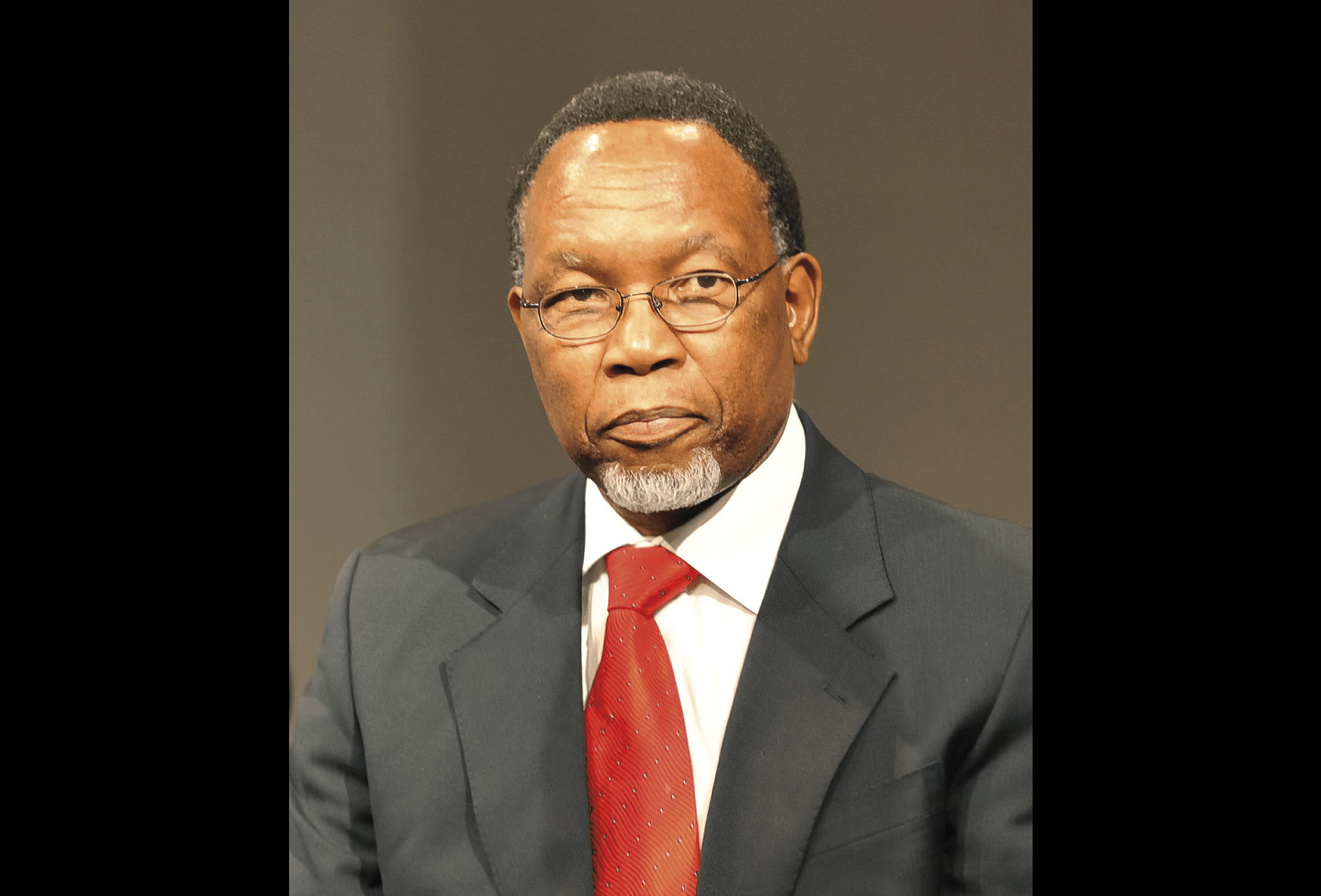 CAPE TOWN/SOUTH AFRICA, 11JUN2009 - Kglema Petrus Motlanthe, Deputy President of South Africa speaks with Robyn Curnow, Correspondent, CNN, South Africa at 2010: Building a Legacy for South Africa held During the World Economic Forum on Africa 2009 in Cape Town, South Africa, June 11, 2009 Copyright World Economic Forum www.weforum.org / Eric Miller emiller@iafrica.com
