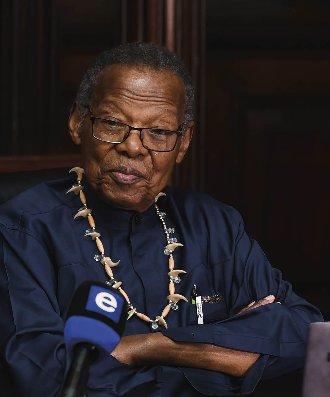 DURBAN, SOUTH AFRICA - OCTOBER 15: Prince Mangosuthu Buthelezi, MP addresses the media at Durban Manor on October 15, 2021 in Durban, South Africa. It is reported that the founder of the Inkatha Freedom Party deliberated on the baseless and unwarranted attacks emanating from the ANC in KZN and other pressing matters. (Photo by Darren Stewart/Gallo Images via Getty Images)